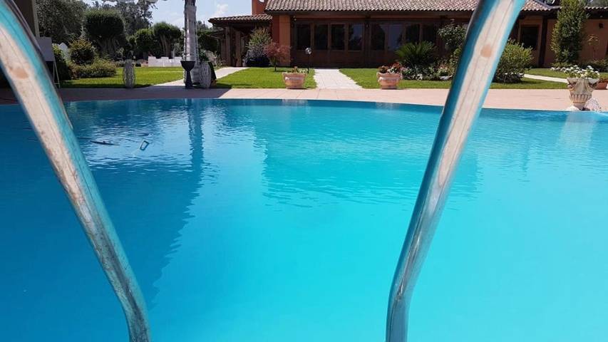 Hôtel pour 4 personnes, avec piscine ainsi que jardin et bassin pour enfant, animaux acceptés à Taurianova - 3