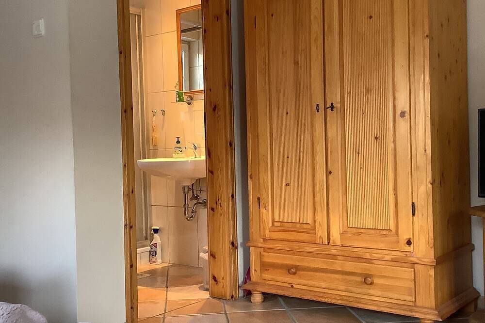 Gepflegtes und geschmackvolles Ferienhaus in ruhiger Lage, Wlan, Terasse in Boltenhagen, Nordwestmecklenburg (Wismar und Umgebung)