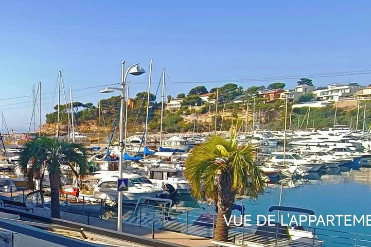 Gîte pour 4 personnes, avec balcon dans Port De Carry