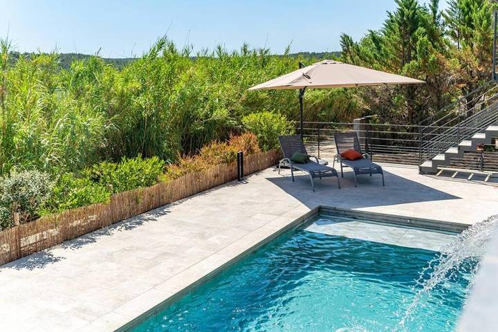 Chalet para 8 personas, con terraza además de piscina y vistas - 1