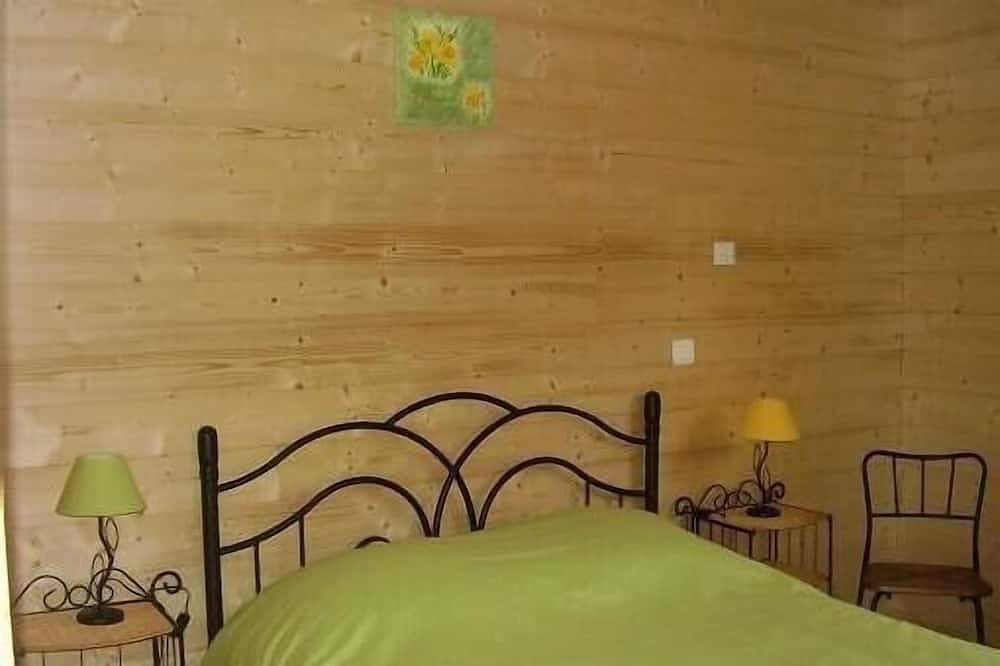 Chalet indépendant entiérement clos au pied de la forêt dans un hameau calme in Saint-Michel-sur-Meurthe, Saint-Dié-des-Vosges