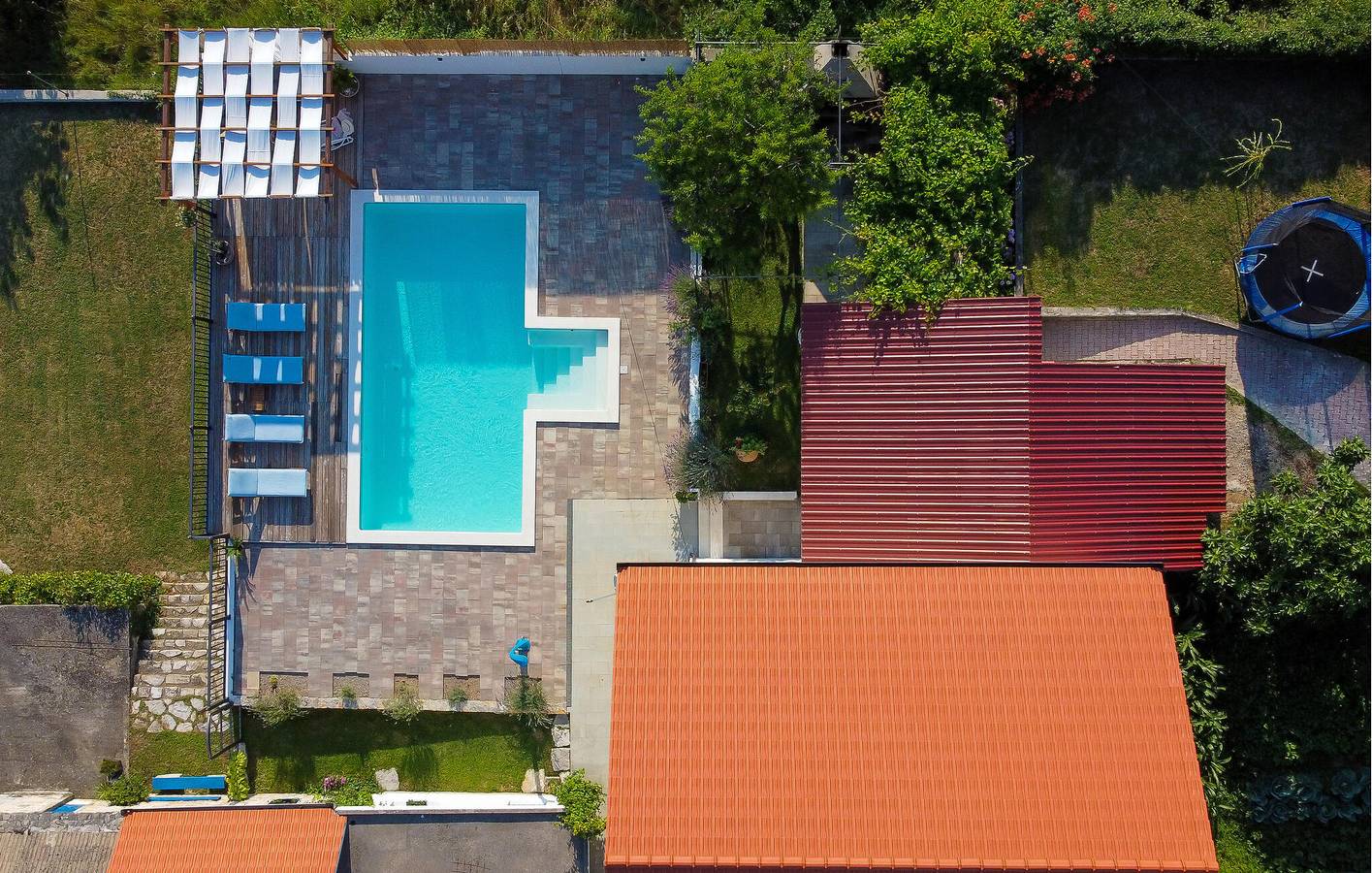 Gemütliche 200 m² große Wohnung mit Pool, Terrasse und WLAN in der Nähe des Flusses Ruda in Dalmatinisches Zagora