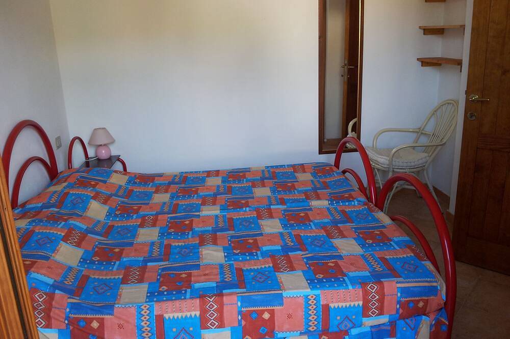 Ganze Wohnung, Unmissable apartment with garden 100mt from the sea, Campulongu - ground floor in Villasimius, Cagliari Provinz