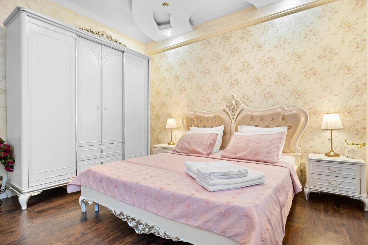 Superior Villa in Bucharest, Walachia