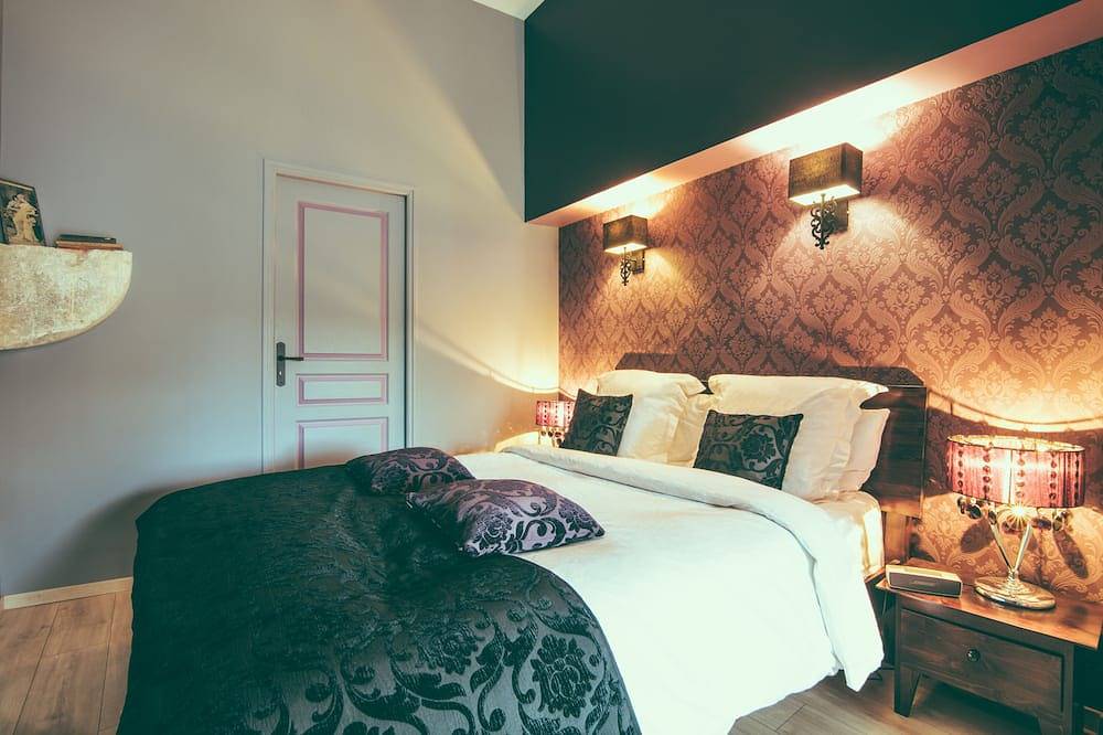 Gite de charme dans village médiéval à 1mn à pied des commerces et restaurants in Nolay, Région de Beaune