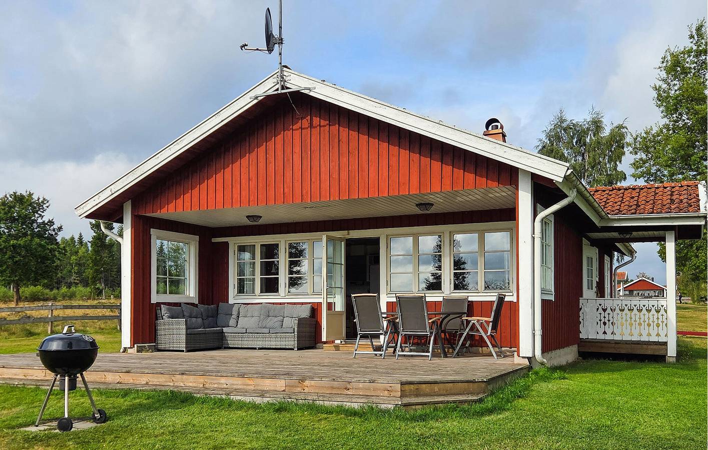 Hus för 5 Personer, med sjöutsikt samt trädgård och terass, med husdjur