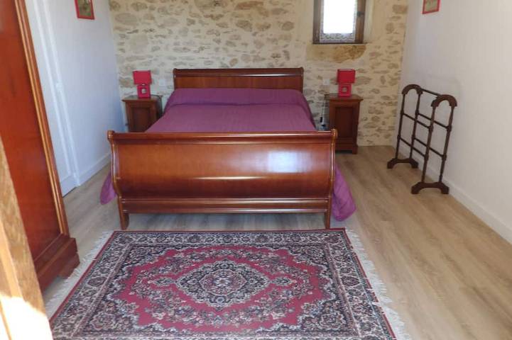 Gîte pour 4 personnes, avec terrasse et jardin, animaux acceptés à Sarlat-la-Canéda - 2