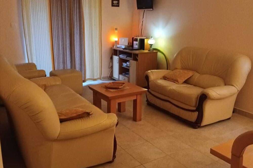 Ganze Wohnung, Wohnung Mit Pool. Erstaunliche malerische Ansichten von Kotor-Bucht-Meer. in Opština Kotor