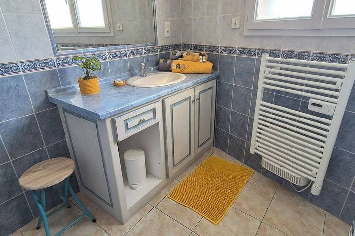 Location de vacances pour 2 personnes, avec terrasse à Comps - 4
