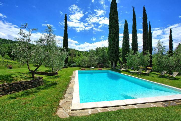 Villa Lo Scoiattolo in Subbiano, Casentino
