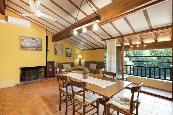 Maison de campagne pour 7 personnes, avec jardin et bassin pour enfant, animaux acceptés - 1