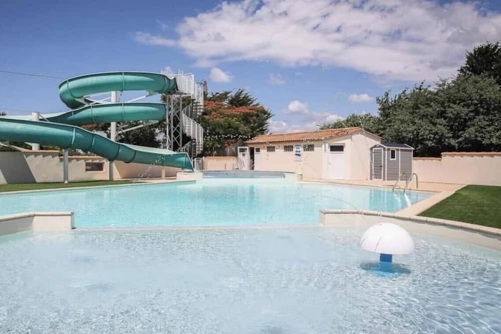Zecamping 3 étoiles piscine couverte animations fitness tente Bbq 28m2 in La Mothe-Achard, Loire-Tal