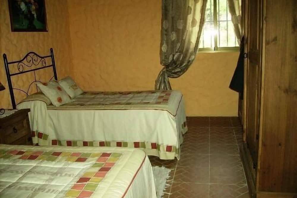 El Majano Rural Cottage for 6 people in Montánchez, Cáceres Region