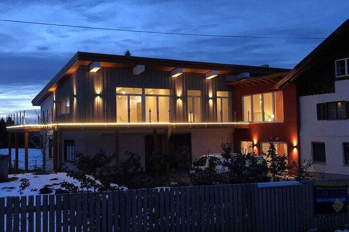 Ferienhaus für 13 Personen, mit Balkon in Jungholz