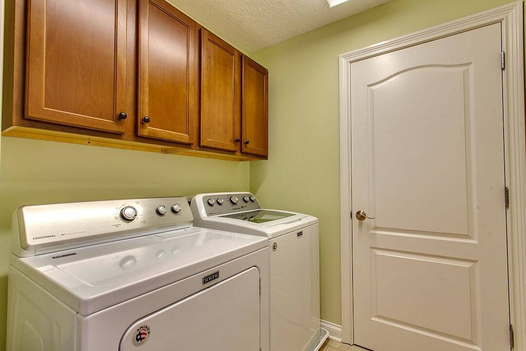 Ganze Wohnung, Norris Lake, High-End-Wohnung in Stardust Marina in Norris Lake