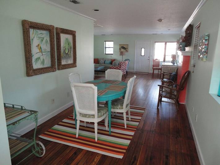 Vacation rental for 4 people, with yard and terrace, with pets in Stuart