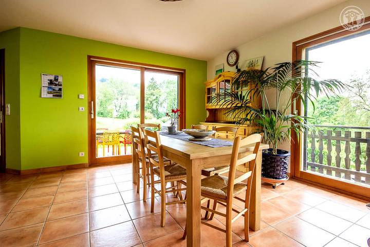 Gîte pour 8 personnes, avec jardin