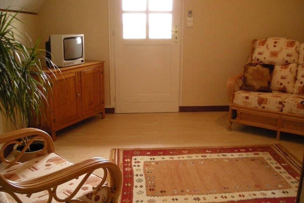Ganze Wohnung, Attraktive Normandie Ferienhaus in ländlicher Umgebung und doch nicht weit von allen Annehmlichkeiten. in Saint-Paër, Rouen und Umgebung
