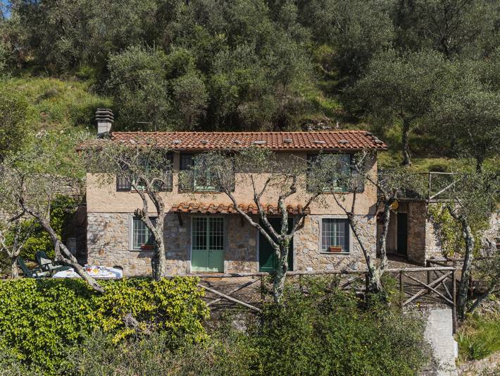 Location de vacances pour 5 personnes, avec jardin ainsi que terrasse et vue à Camaiore - 2