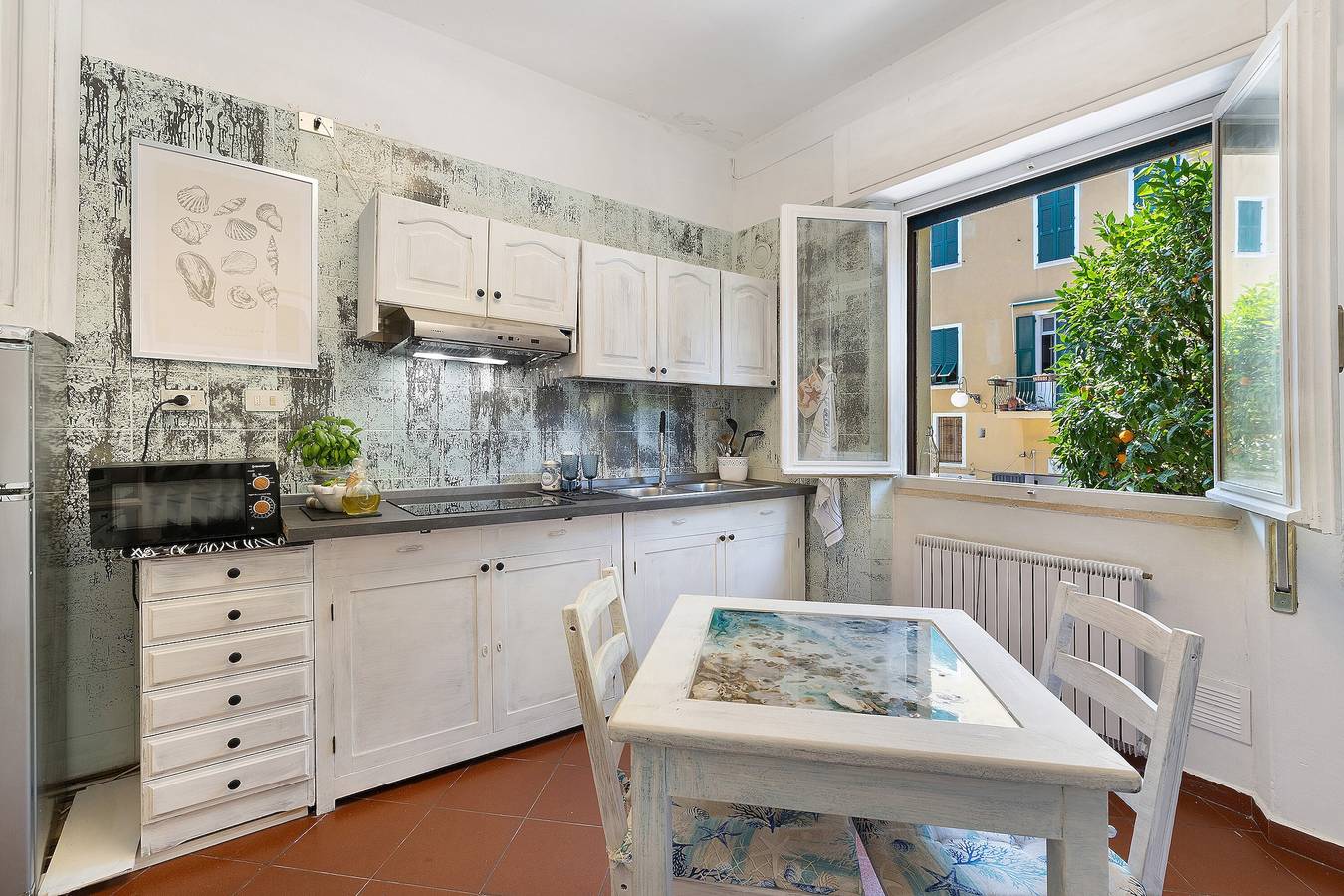 Ferienhaus 'Pietra Nel Mare' mit Meerblick, Wlan und Klimaanlage in Pietra Ligure, Pietra Ligure Gemeinde
