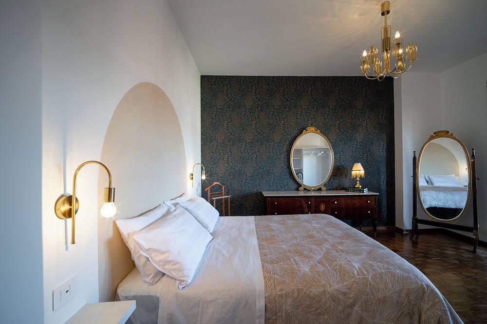 Appartamento intero, Casa Altimora - elegante appartamento vista città - Smartcheck-In & Wifi Fibra in Campobasso, Provincia di Campobasso