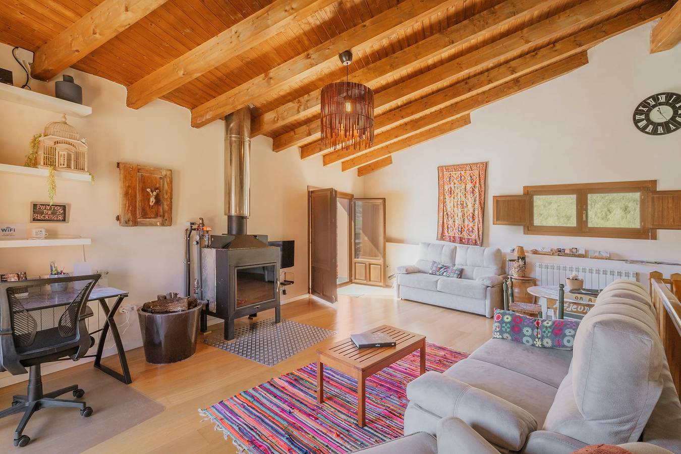 Landhaus 'El Astial' mit Bergblick, privater Terrasse und Wlan in Ezquerra, Villagalijo