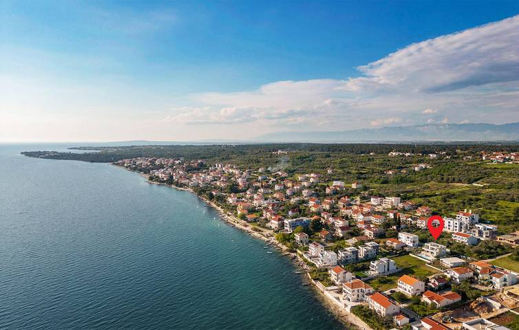 Urlaub am Meer: Gemütliche Ferienwohnung mit Pool und Terrasse, 400 m vom Strand entfernt in Strand Kožino, Zadar (Kommun)