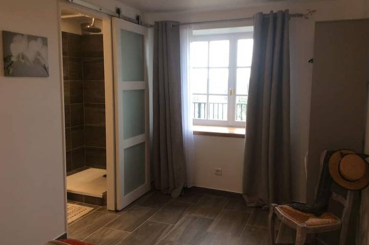 Gîte pour 6 personnes, avec jardin et piscine à Saint-Geniès - 3