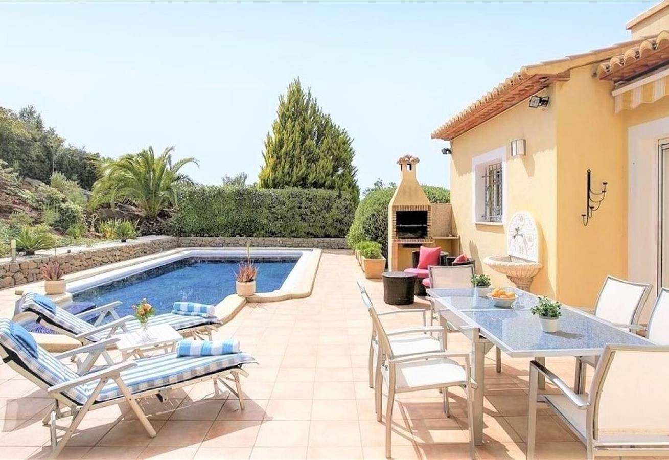 Luxusvilla im La Sella Resort mit Berg- & Meerblick, Pool, Wlan, Klimaanlage, Terrassen & Garten in La Sella, Pedreguer