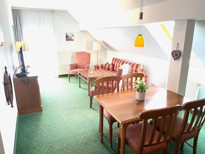 Ferienwohnung für 4 Personen, mit Sauna und Seeblick in Bansin