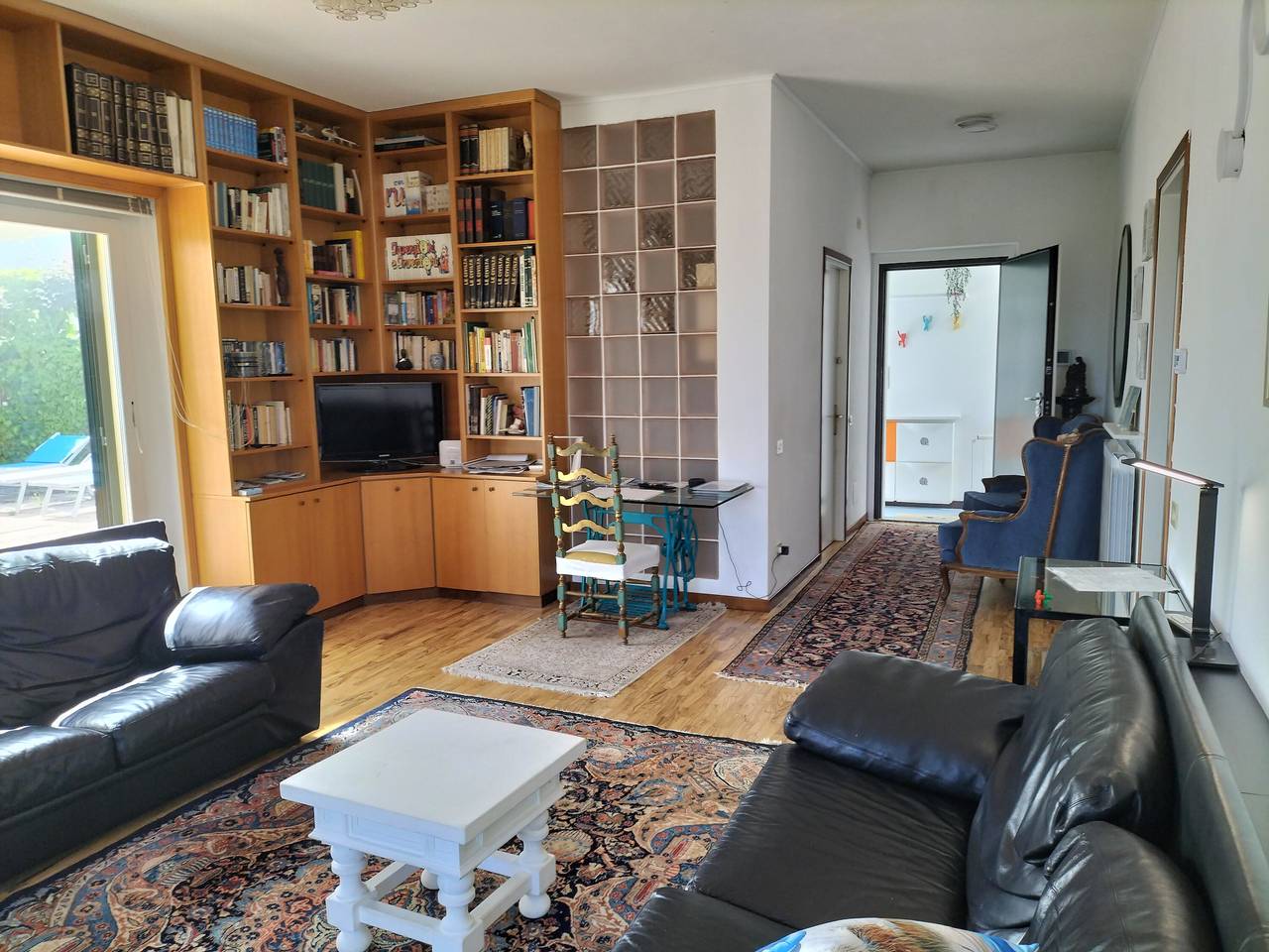 Villa 'Gloria Guest House' with Sea View, Wi-Fi and Air Conditioning in Tovo San Giacomo, Riviera di Ponente