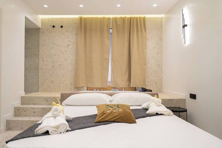 Ferienhaus für 8 Personen, mit Whirlpool und Balkon - 1