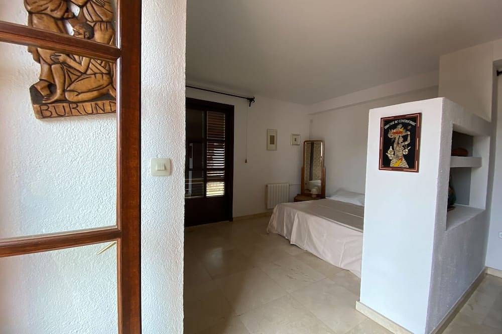 Medieval Towewr@villa by the sea Barcelona in Supermaresme, Caldes d'Estrac