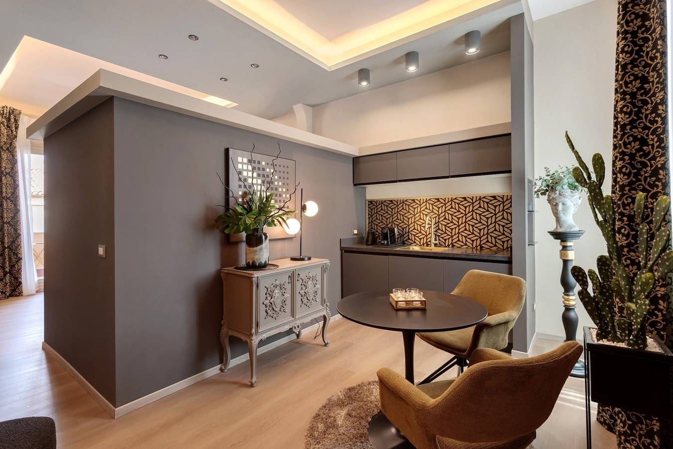 Ganze Wohnung, Apartment 'Archs - Queen' mit Balkon, Wlan und Klimaanlage in Catania, Catania Provinz