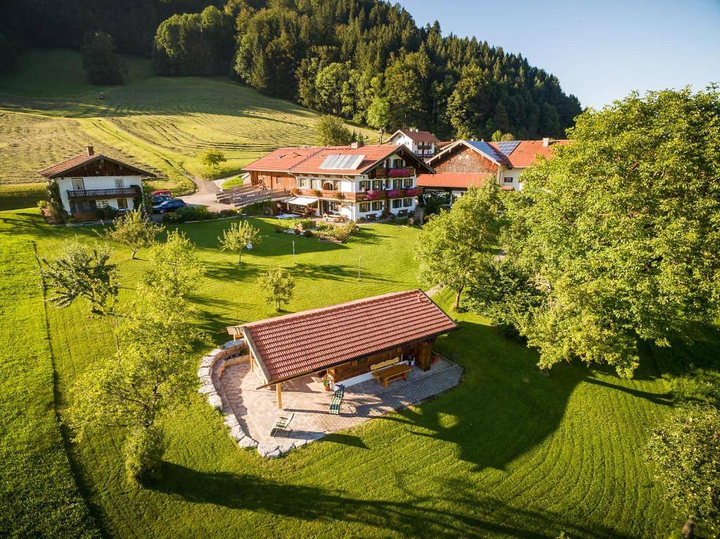 Ganze Ferienwohnung, Dammerer Hof inkl. Chiemgaukarte - Ferienhäuschen 30qm, Terrasse, Küche, 1 Wohn- Schlafzimmer, max 2 P. Wlan in Ruhpolding, Bayerische Alpen