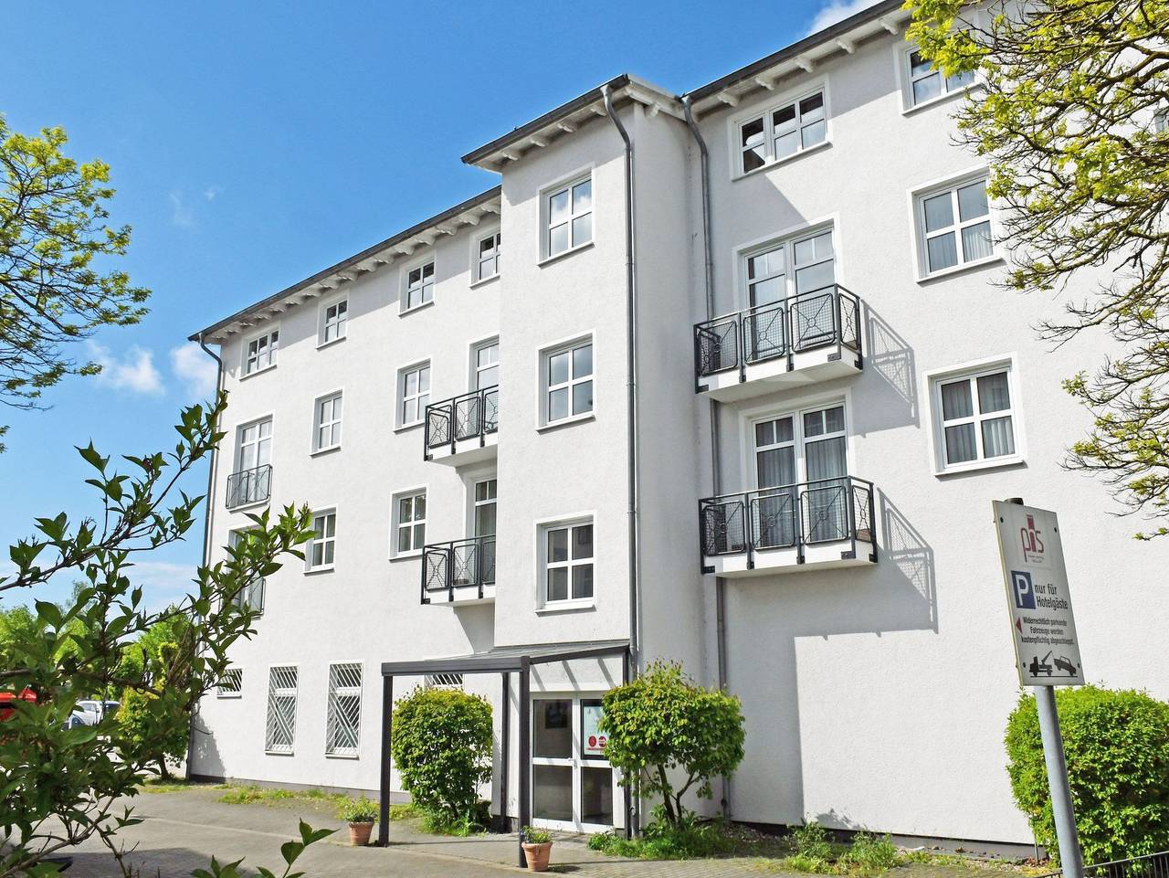 Park-Ferienwohnungen Ostseebad Sellin 500 m zum Strand - 1-Raum-Appartement Park 425 in Sellin, Rügen