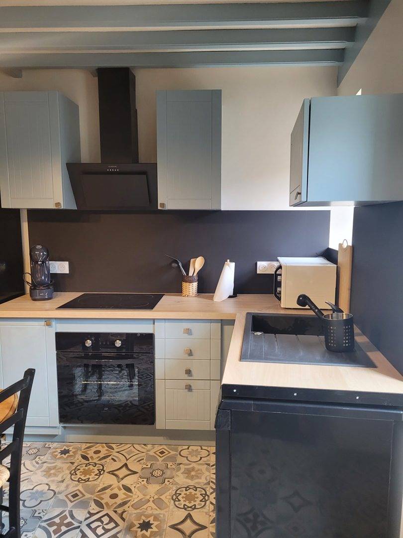 Maison en pierre, rénovée, pour 2 pers. in Colombier-le-Vieux, Région de Tournon-sur-Rhône