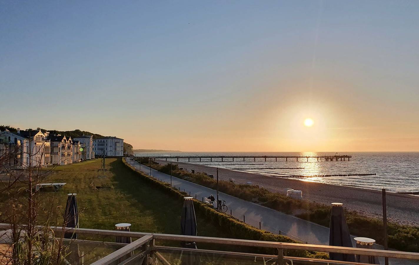 Ganze Wohnung, Exklusive Ferienwohnung mit herrschaftlichem Flair & direktem Meerblick in Heiligendamm, Rostock und Umgebung