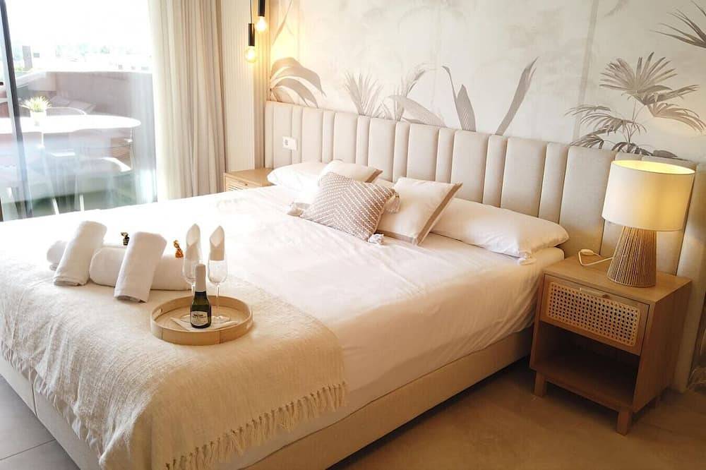 Apartamento entero, Luxury Ucam Executive | Terrace & High-Speed Wi-Fi in Molina de Segura, Interior de Murcia