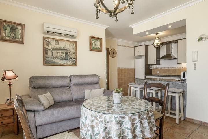 Entire apartment, Central Apartment for Families & Couples with Sea View, Wi-Fi & Air Conditioning in Conil de la Frontera, Costa de la Luz