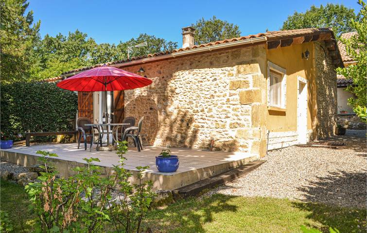 Maison de vacances pour 4 personnes, avec Terrasse et Jardin dans Périgord Pourpre