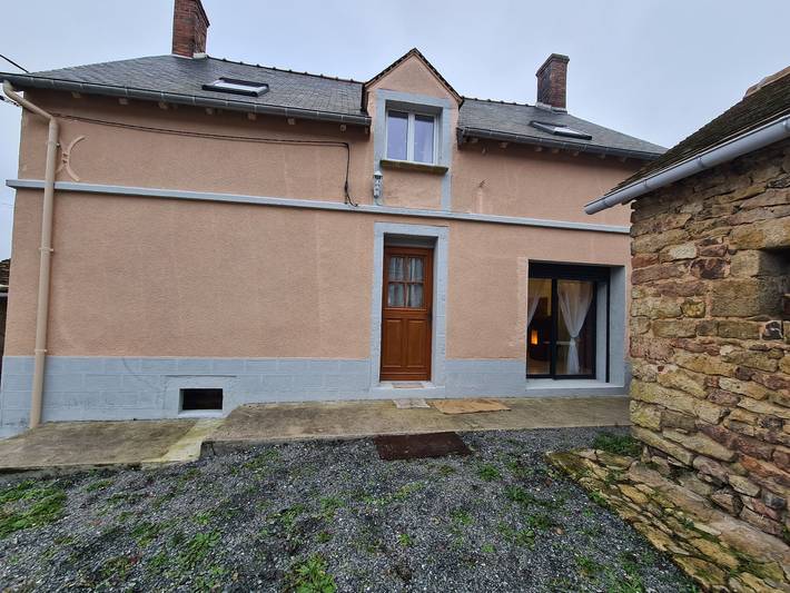 Haus in Berry mit geschlossenem Garten nahe dem Eguzon-See in Orsennes, La Châtre und Umgebung