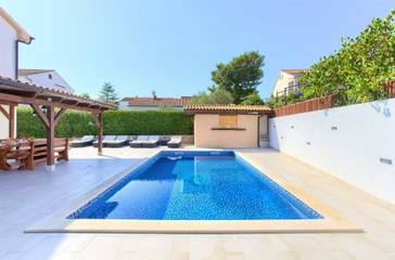 Ferienhaus für 9 Personen in Malinska-Dubašnica, Krk, Bild 1