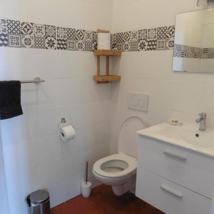 One-Bedroom Apartment in Aix-en-Provence, Région d'Aix-en-Provence
