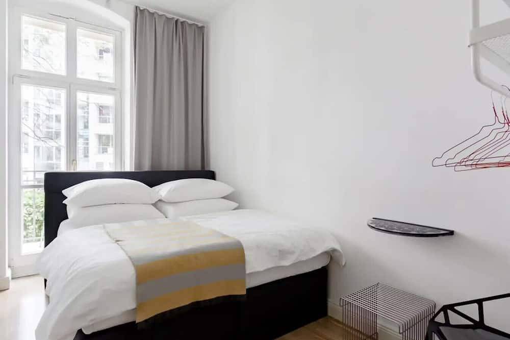 Entire apartment, Luxury 2 Bedroom apartment in the heart of Mitte in Mitte Berlin, Berlin