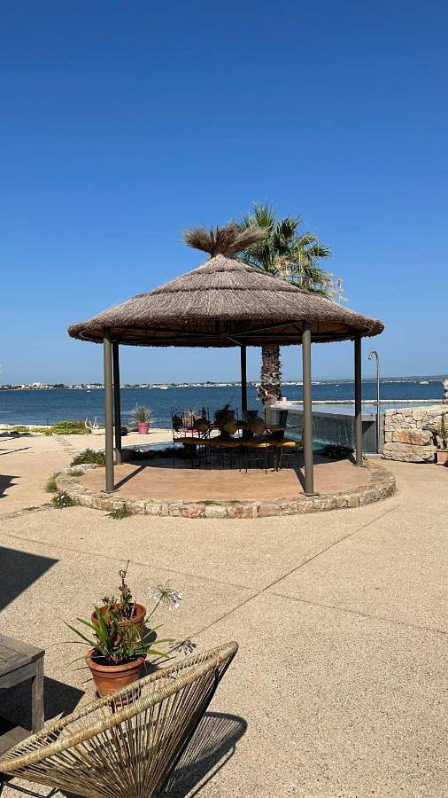 Les pieds dans l’eau in Sète, Côte méditerranéenne (France)