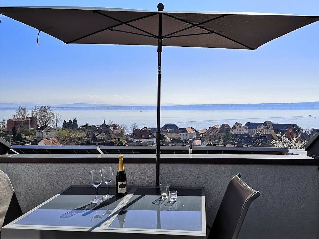 Im Dachgeschoss im Haus Seeblick in Meersburg, Region Bodensee-Oberschwaben