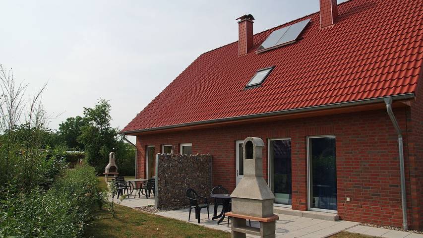 Ferienhaus für 10 Personen, mit Garten und Sauna sowie Terrasse in Zierow