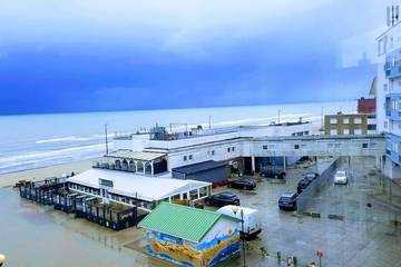 Gîte pour 6 personnes, avec piscine dans Plage de Bray-Dunes
