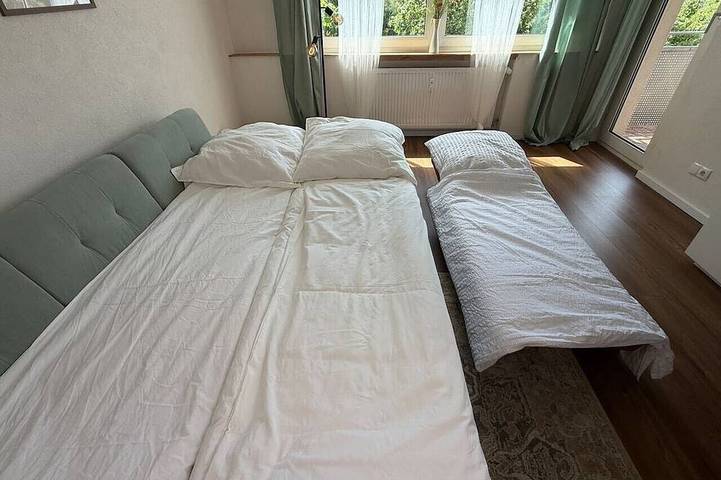 Ganze Wohnung, Napa Night | Helle 3-Zimmer-Wohnung, 8 Gäste, Balkon, nahe Messe & Europapark in Offenburg, Mittlerer Schwarzwald